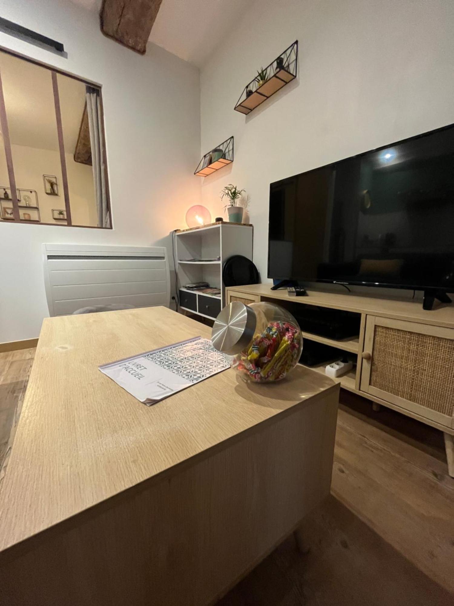 La Cour Chartraine - Cosy Appartement Avec Cour Exterieur A Blois Kültér fotó